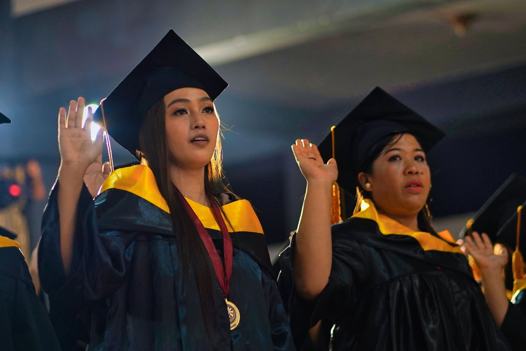 GRAD-AT-CALAYAN-PHOTOSET photo 7